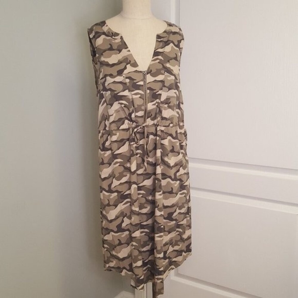 Torrid Sleeveless Zip-Front Shirt Dress - Stretch Challis Camo Size 12